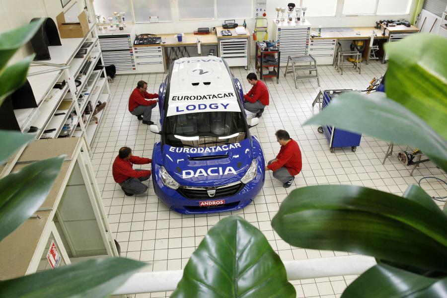  Dacia Lodgy Glace Trophee Andros 2011 года  (фото 6 из 24)